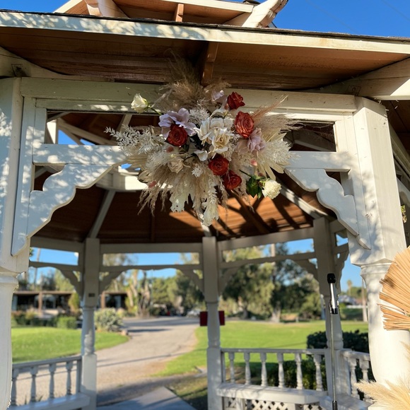 Preserved floral arrangements - Picture 3 of 4